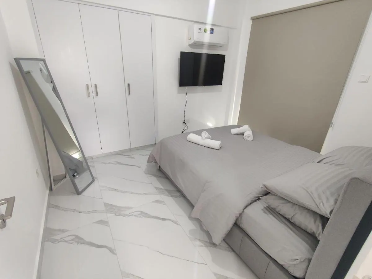 Maestro I Apartment Larnaca